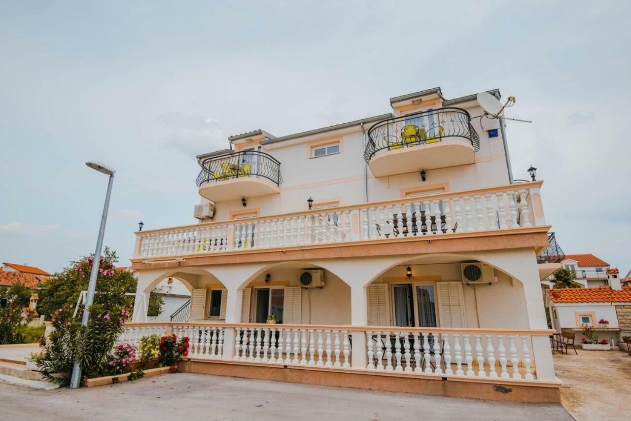 Apartmani Tamaris Vodice Kültér fotó