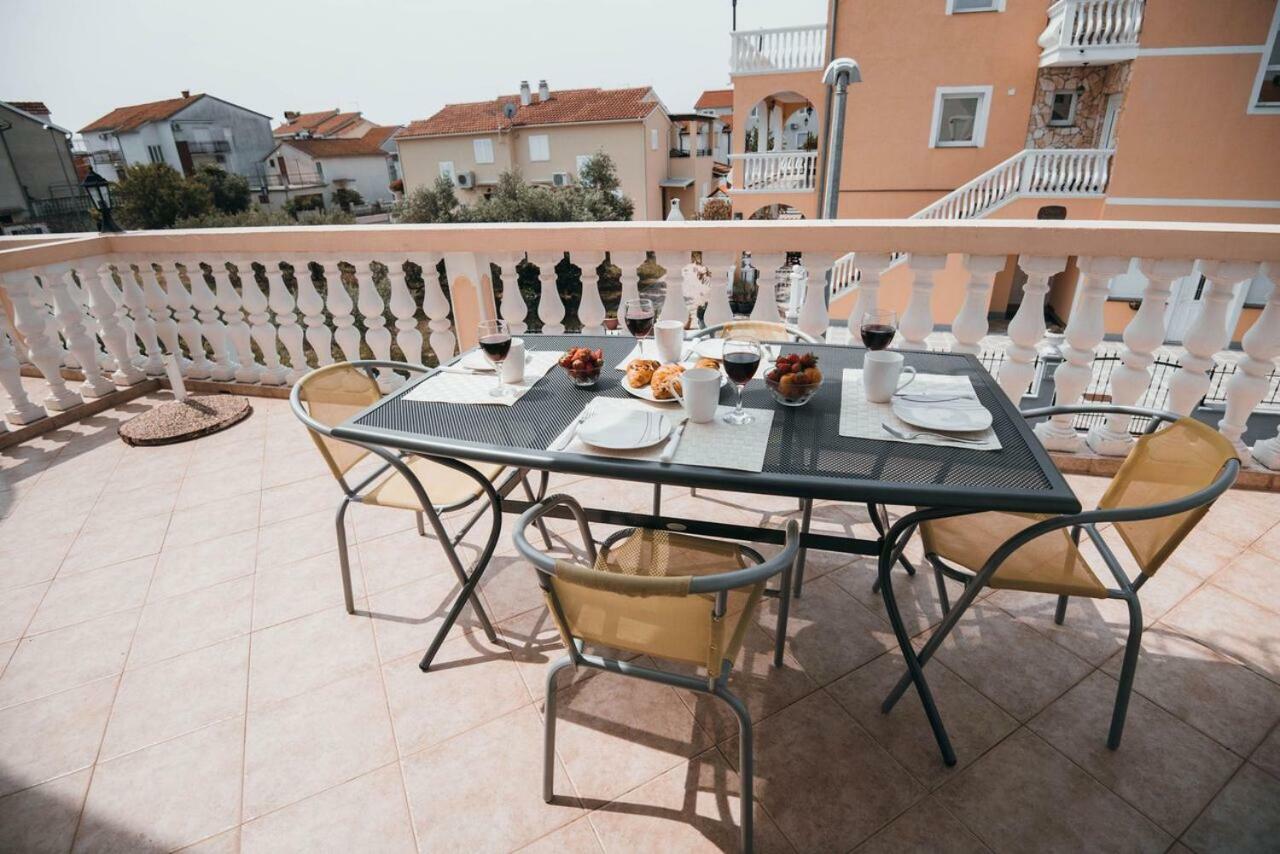Apartmani Tamaris Vodice Kültér fotó