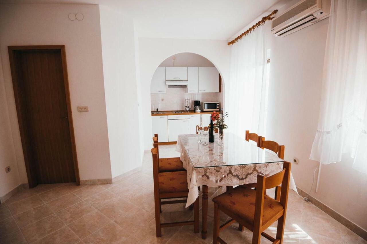 Apartmani Tamaris Vodice Kültér fotó