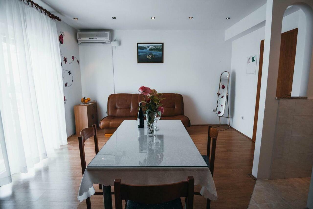 Apartmani Tamaris Vodice Kültér fotó