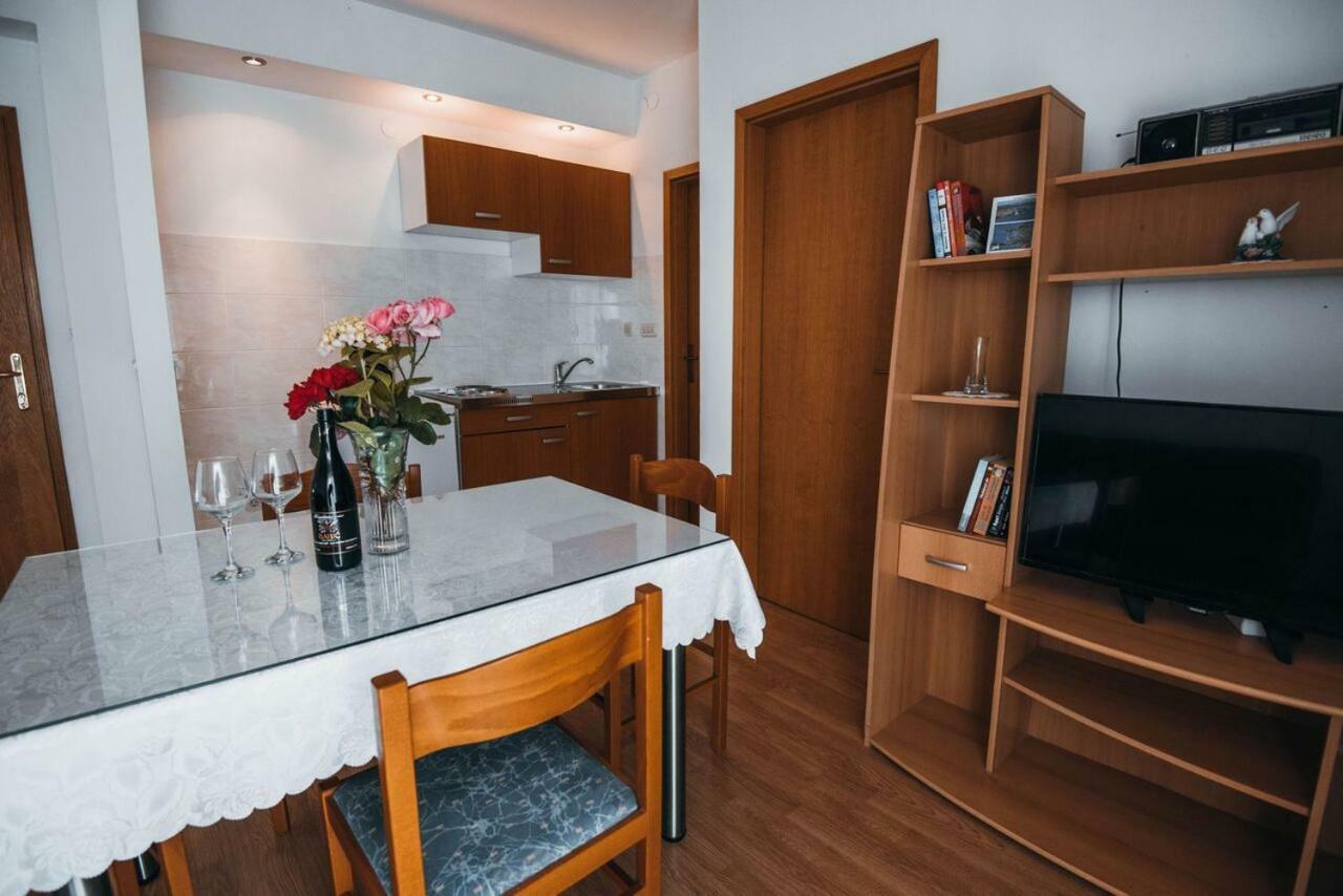 Apartmani Tamaris Vodice Kültér fotó