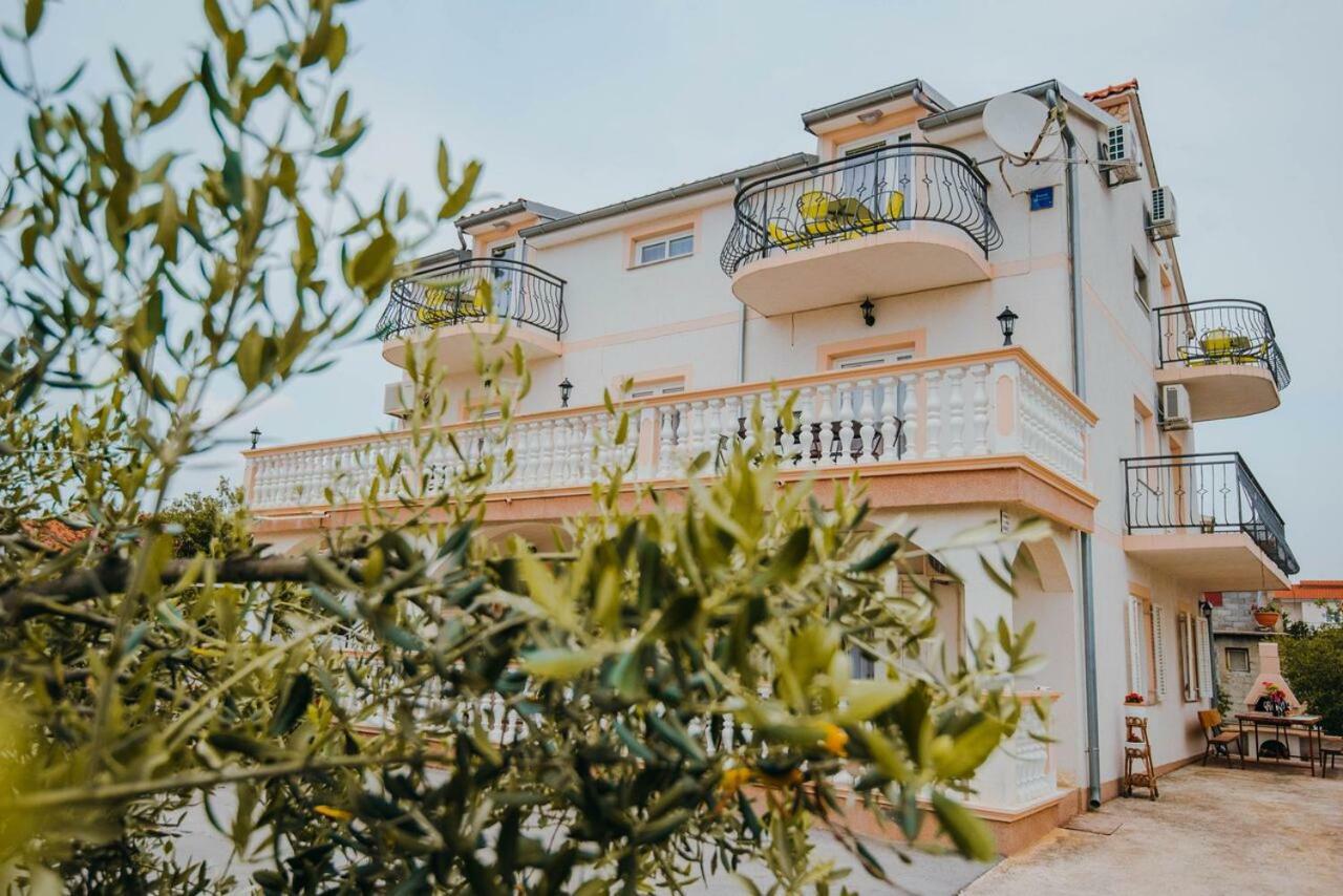 Apartmani Tamaris Vodice Kültér fotó